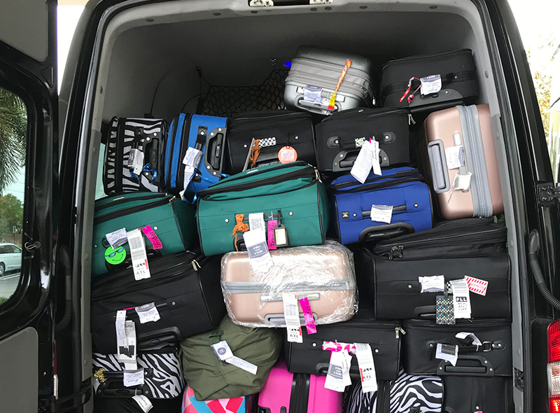Why Should You Rent A Shuttle Service For Your Holidays